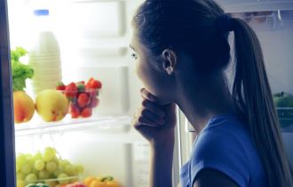 Conheça alimentos que devem ser eliminados da geladeira